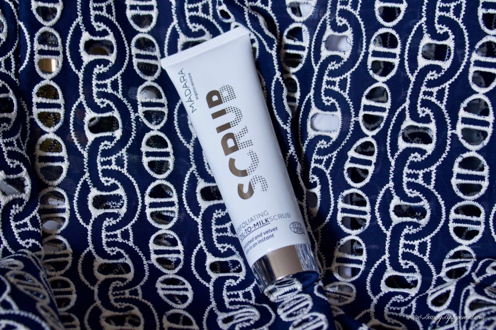 MADARA Exfoliating Scrub Oil to Milk