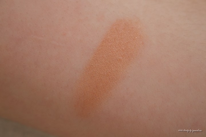 Harmonie Poudres Lumière Belle Mine - Medium  Swatch