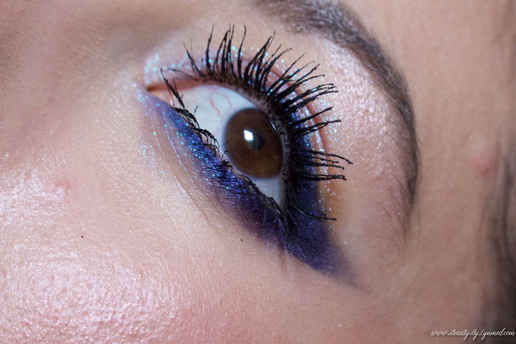 Oeil avec maquillage 